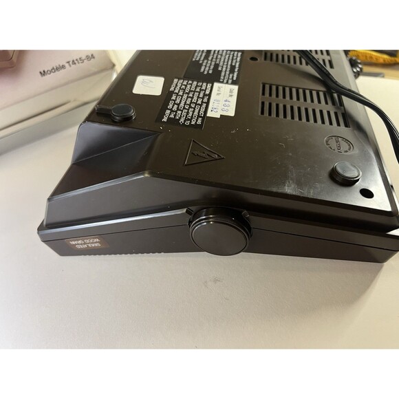 Lloyd's AM/FM Clock Telephone radio TCR Model: T415-84 Series 288A In Box Manual - Picture 10 of 10